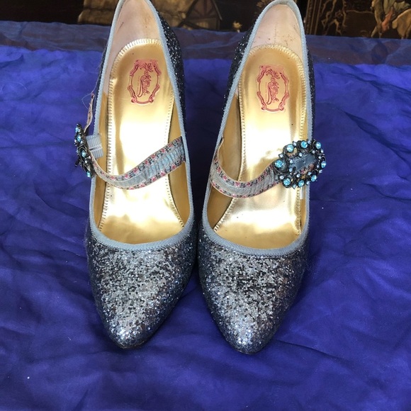 Hale Bob size 9 Scarlet blue, glittery pumps with a beautiful brooch fastener. - Picture 3 of 15